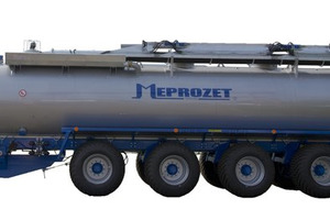 Wóz asenizacyjny PW-300 z zawieszeniem hydraulicznym Quadro